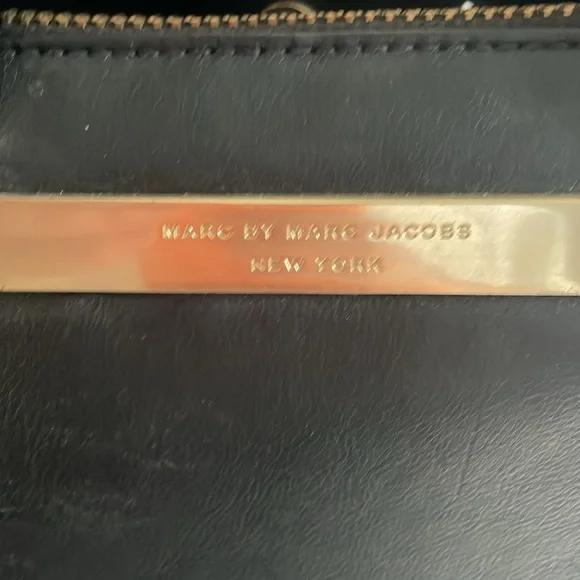 Marc by Marc Jacobs Handbag - Picture 2 of 11